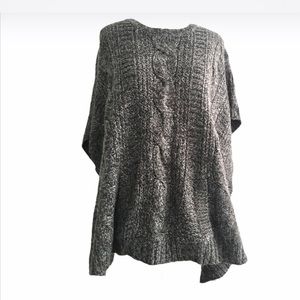 NWT Knitted Cable Poncho Cape with front Pocket. M